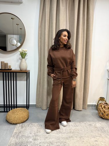 Barna elegáns szett övvel